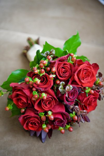 Photo of a bouquet with red flowers